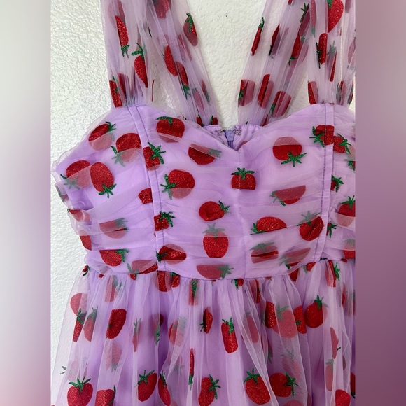 UNIQUE VINTAGE LAVENDER & RED GLITTER STRAWBERRY PRINT BABYDOLL DRESS size large - Picture 3 of 7